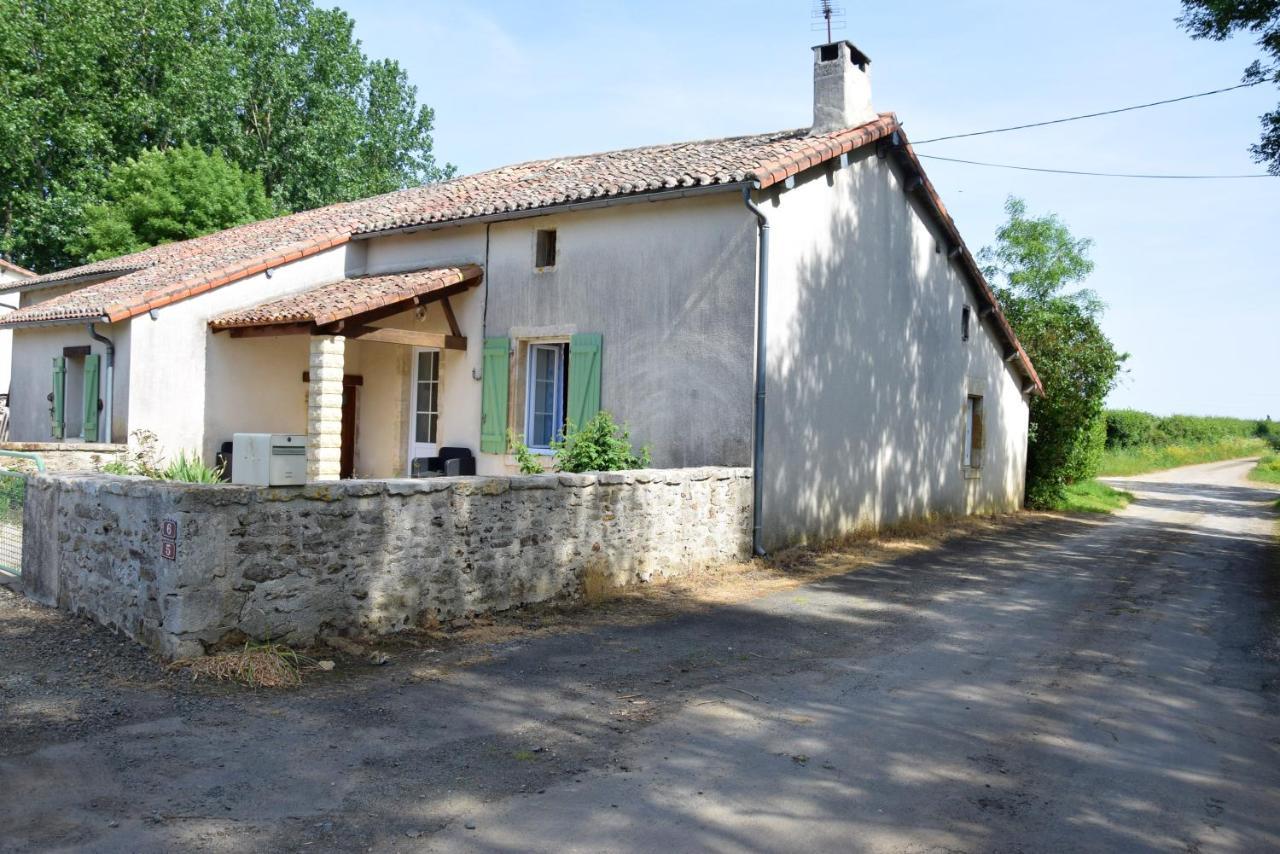 Maison Charismatique A Saint-Germier Avec Jardin Cloture. Esterno foto